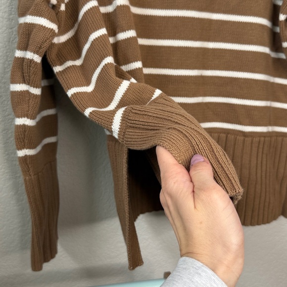 GAP Knit Sweater Striped Oversized Tan and White size Large - Picture 4 of 9